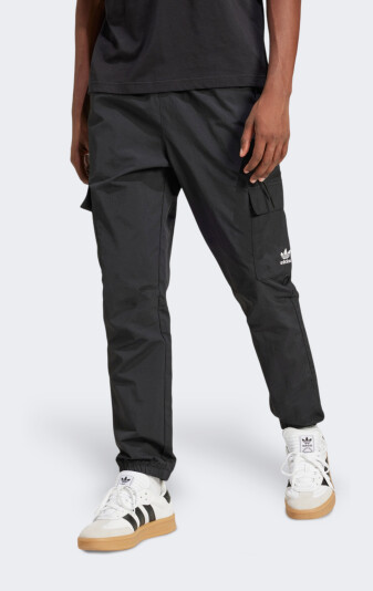 Спортивні штани Adidas Originals ESS WOVEN CARGO - 171677, фото 1 - інтернет-магазин MEGASPORT